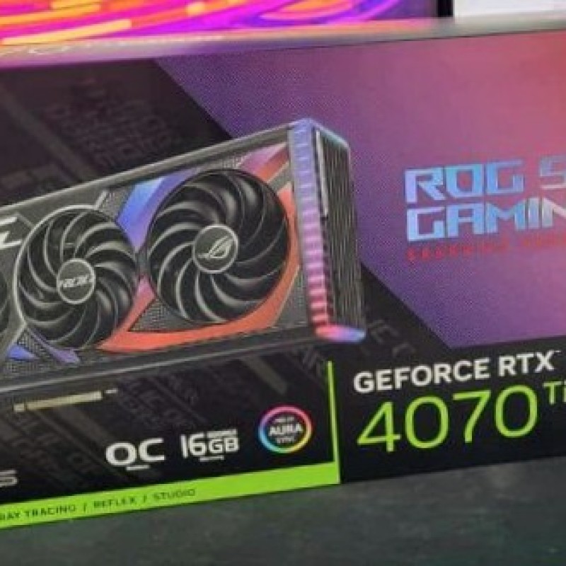 Asus ROG STRIX GeForce RTX 4070ti SUPER 16Go scellée