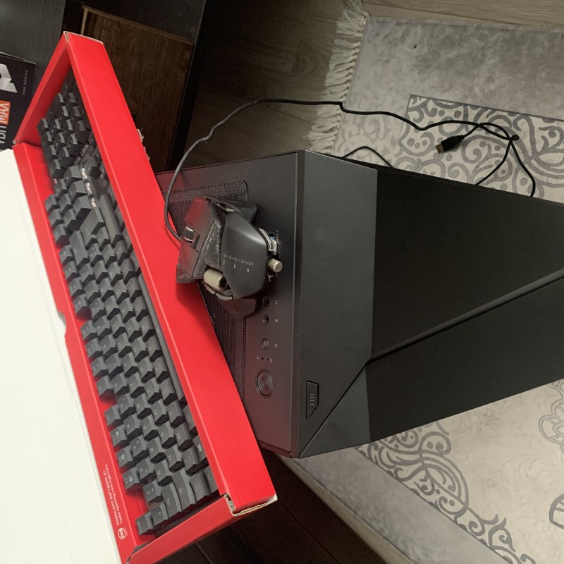 PC GAMER avec souris et clavier