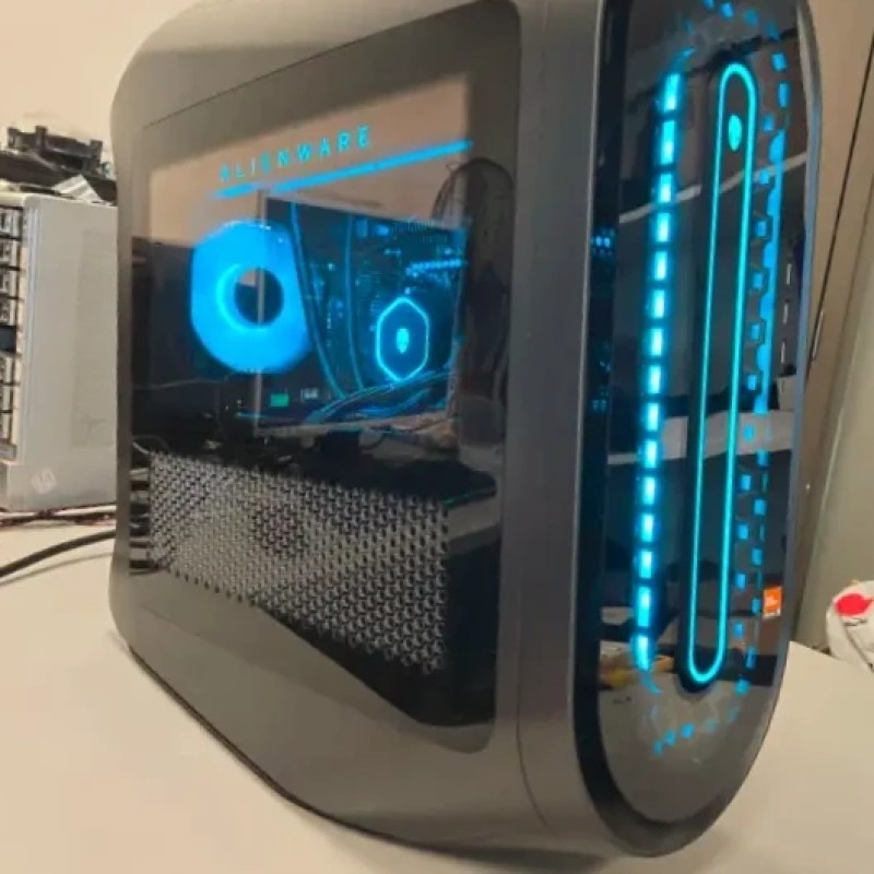 Alienware R15 sous garantie Ryzen9 rtx4080