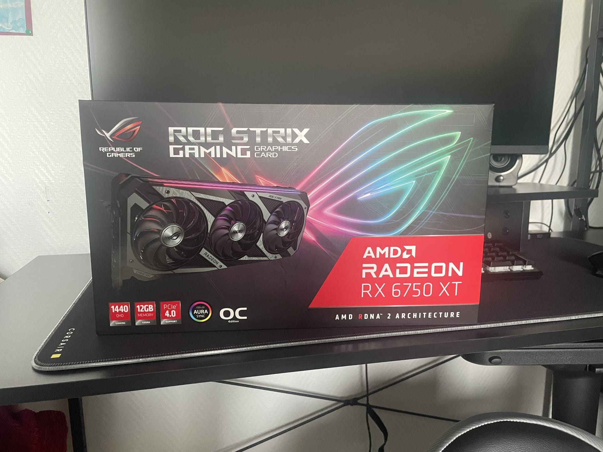 Amd rx 6750 xt rogstrix